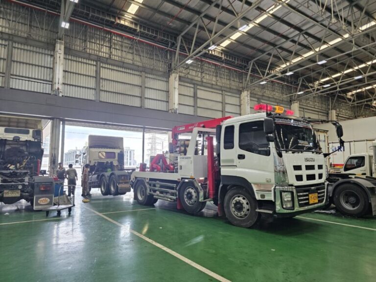 รถยกใหญ่หนองใหญ่