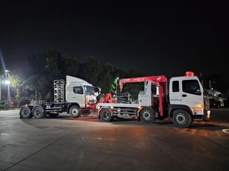 รถยกใหญ่เขาตาโล