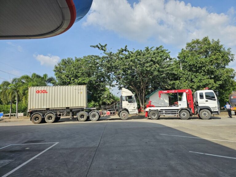 รถยกใหญ่ถนนชัยพฤกษ์2