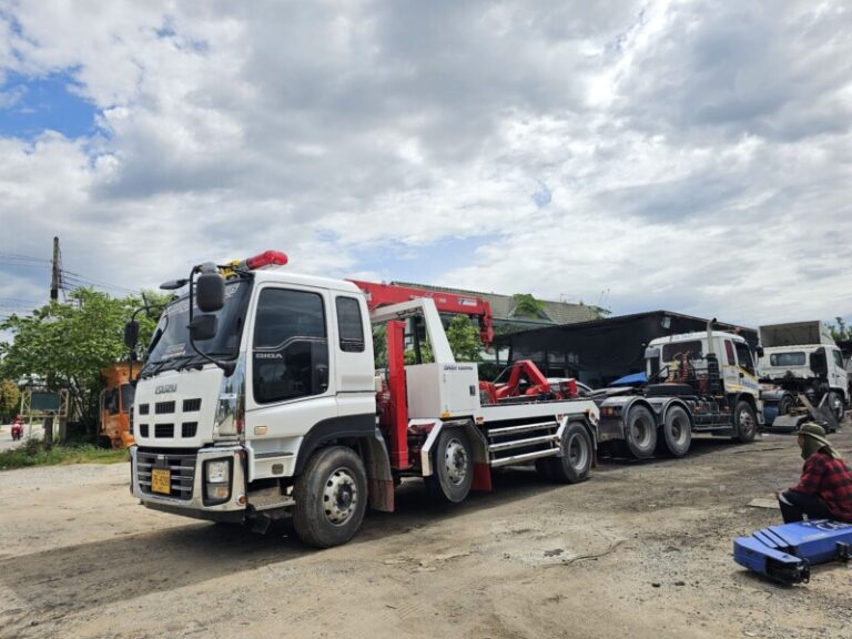 รถยกใหญ่สันติสุข