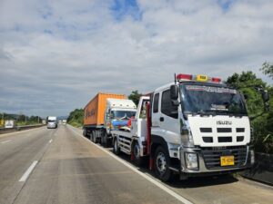 รถยกใหญ่หนองเกตุพัทยา