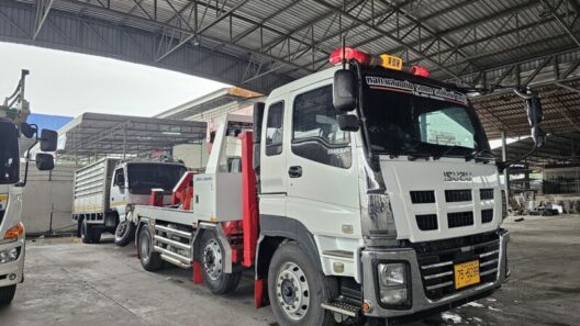 รถยกใหญ่เขาชีจรรย์