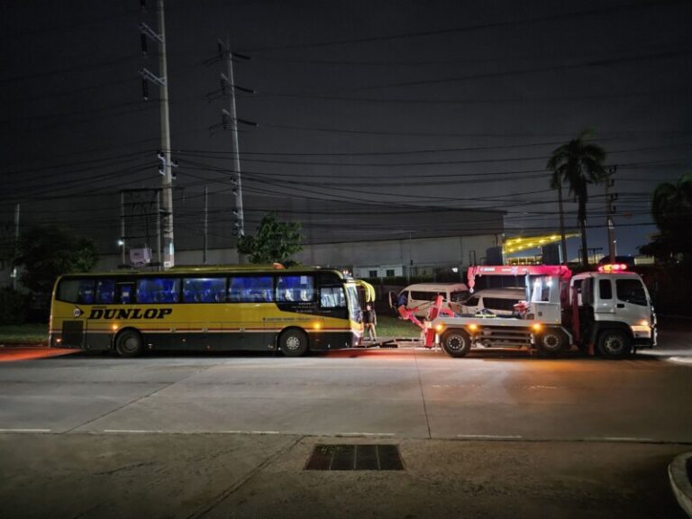 รถยกใหญ่นิคมเหมราช