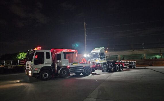 รถยกใหญ่แหลมฉบัง