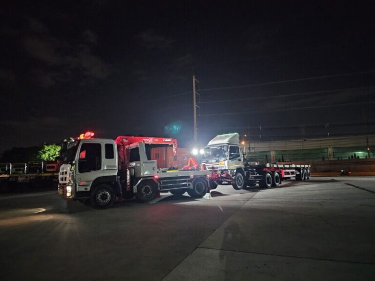 รถยกใหญ่แหลมฉบัง